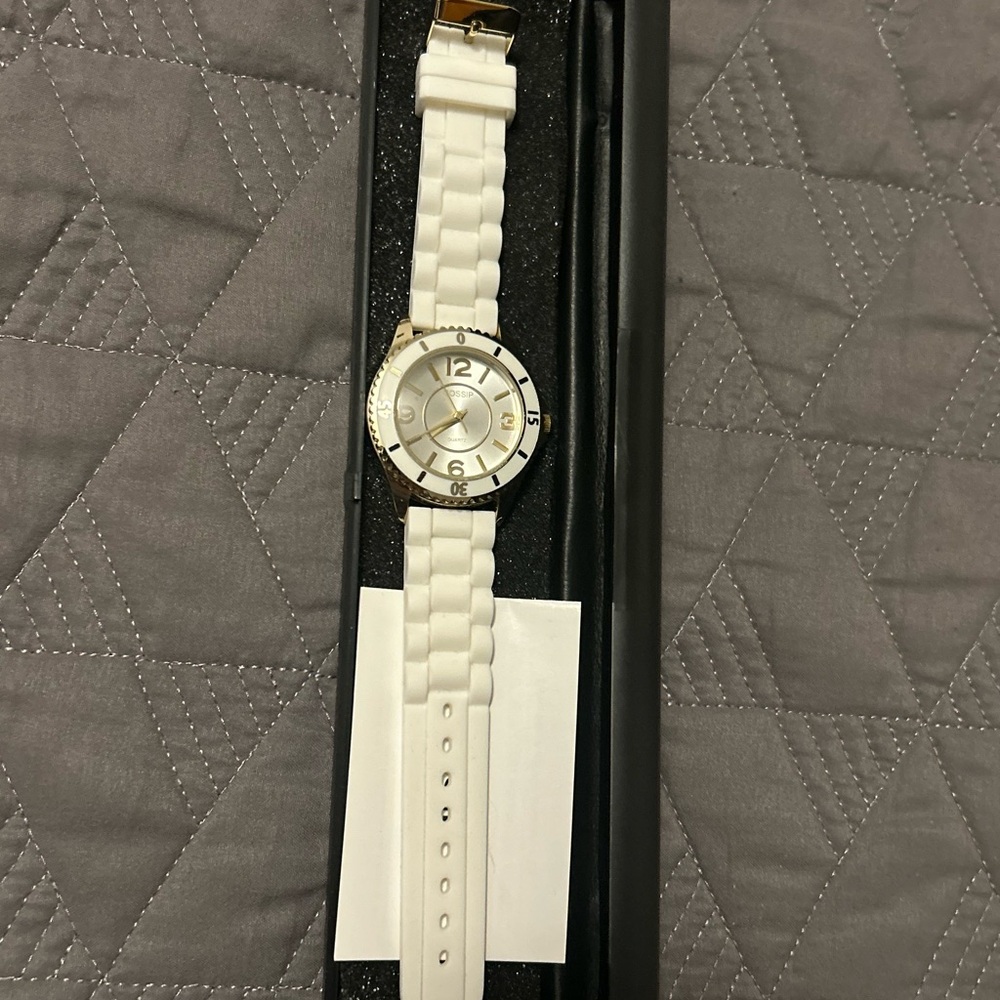 Gossip white watch